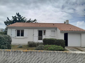 Villa T4 plain-pied proche plage, terrasse, parking, animaux acceptés - Saint-Gilles-Croix-de-Vie - FR-1-324-559